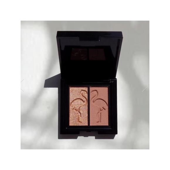 B. Lovely Eyeshadow Duo in Port-Au-Princess and So Deco - Picture 7 of 9